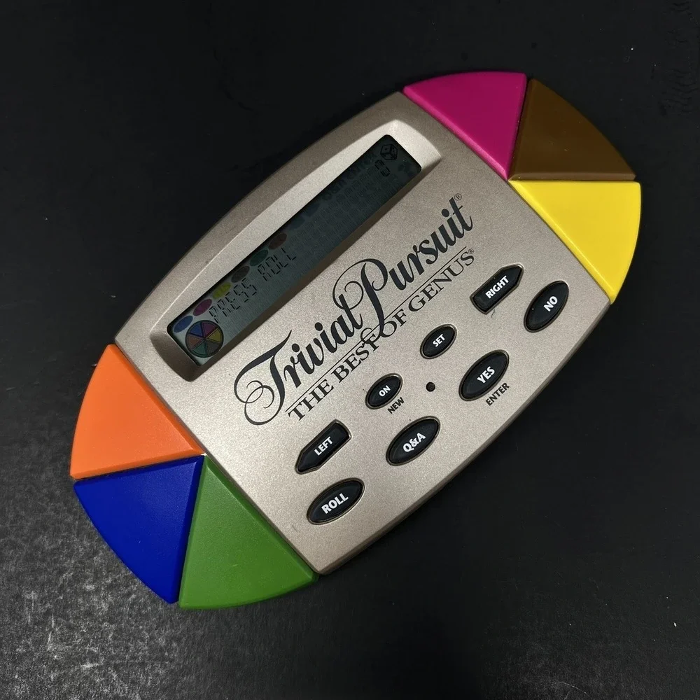 Vintage 1997 Trivial Pursuit The Best of Genus Electronic Handheld Portable Game